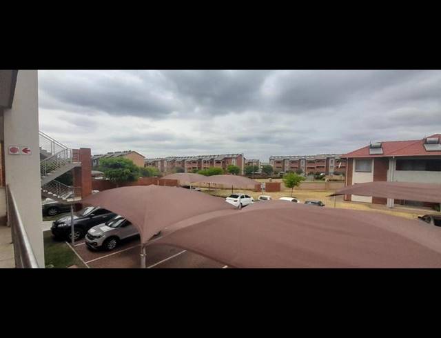 2 BEDROOM PROPERTY TO RENT IN MONAVONI